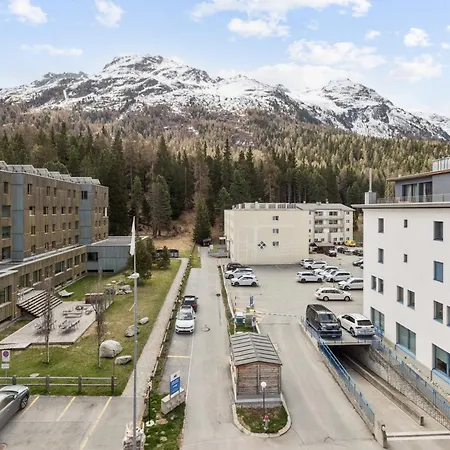 Apartament Corvatch-sunflower *